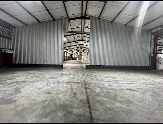 2,832M² WAREHOUSE FOR SALE IN PHOENIX INDUSTRIAL